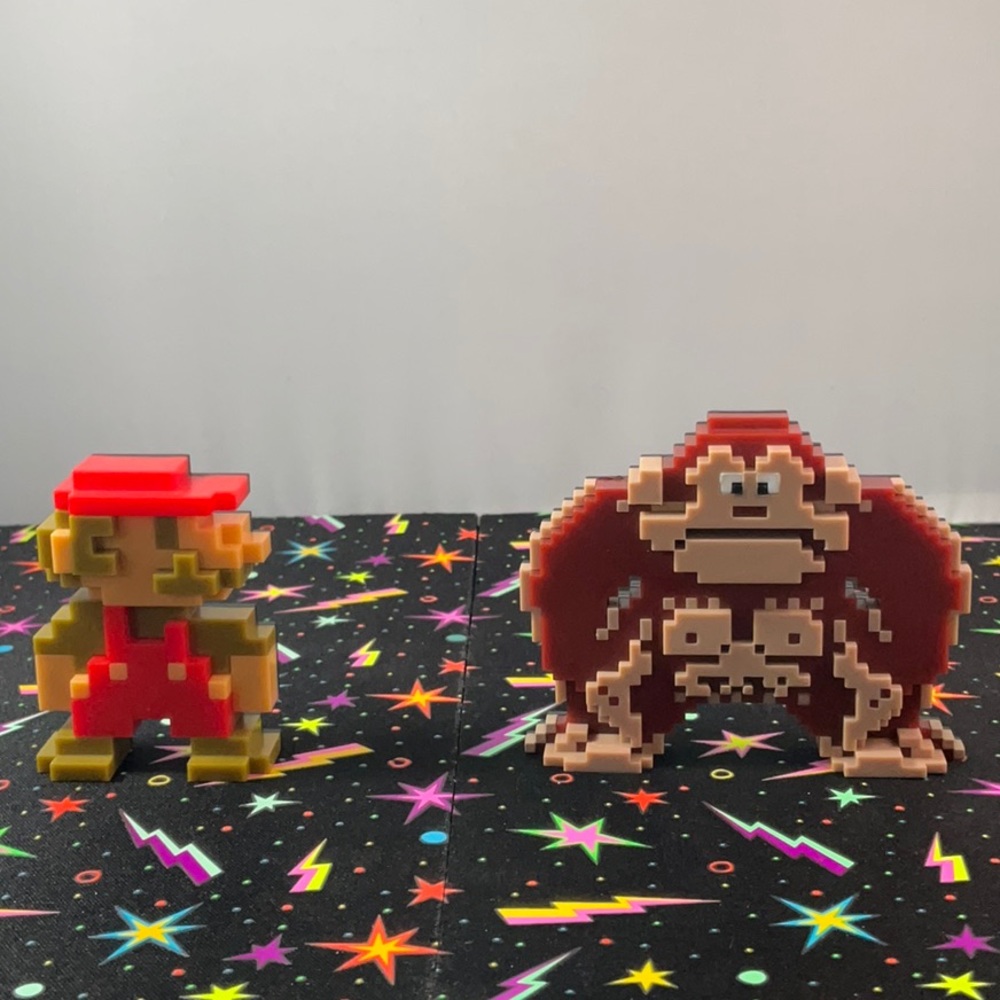Pre-owned Jakks World of Nintendo 8-Bit Mario and Donkey Kong